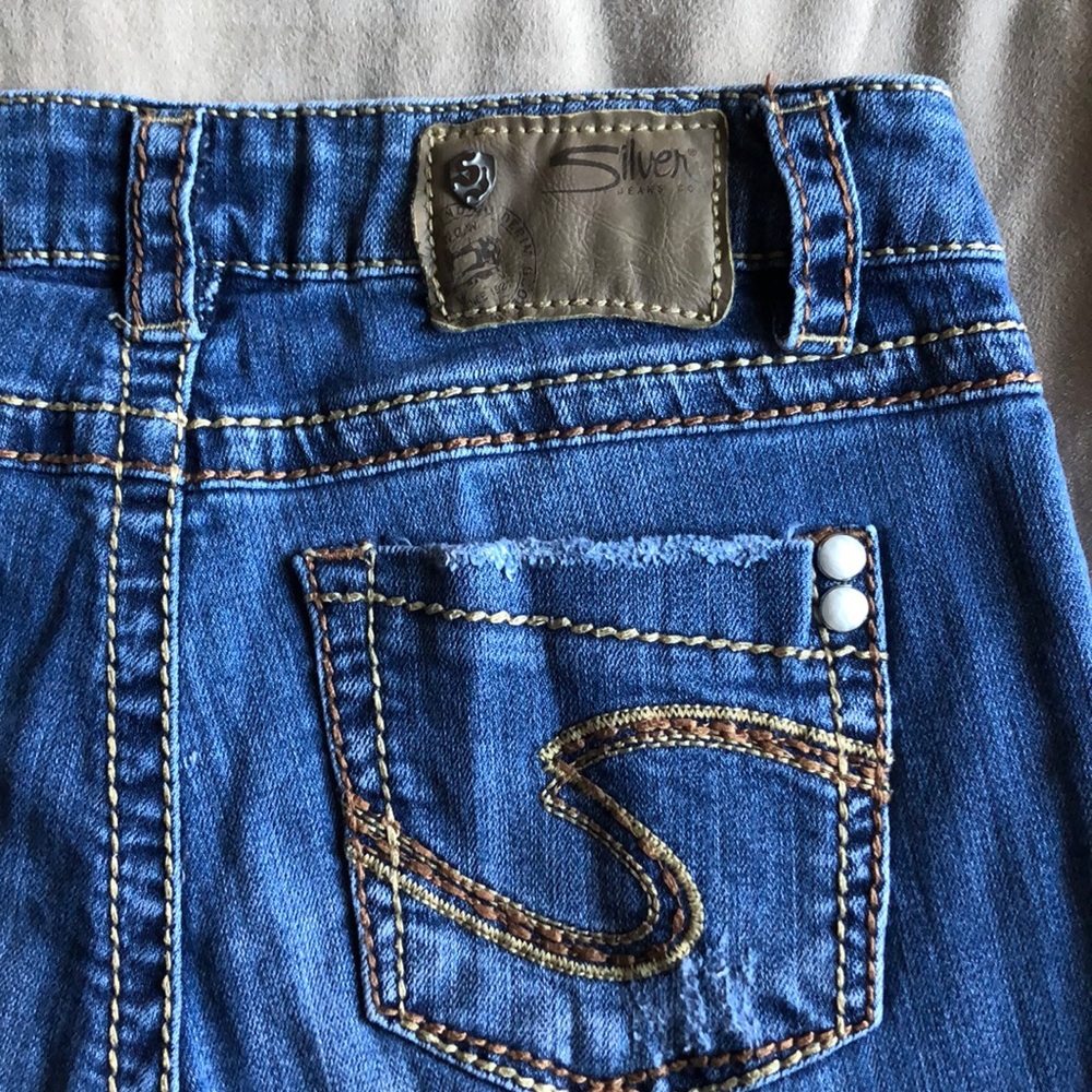 Silver jeans Co.  Low rise flare jeans